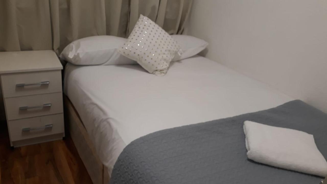 13 Vale House Apartment Лондон Екстериор снимка